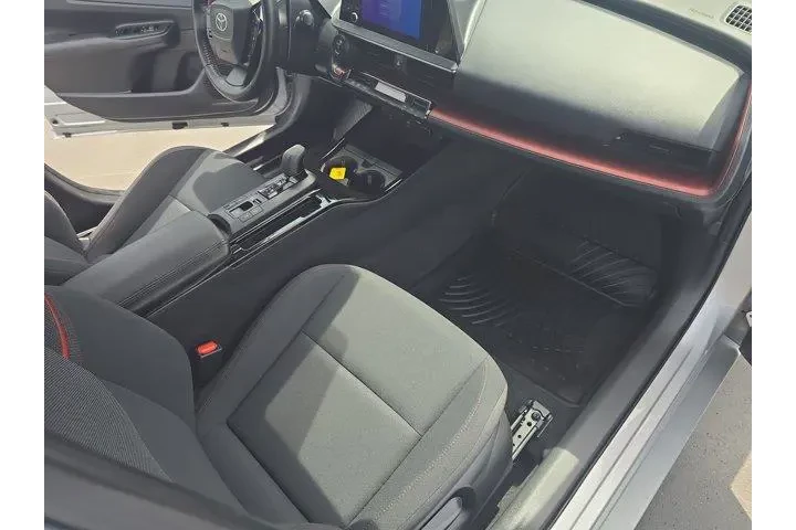 $26995 : Toyota Prius Prime 2023 SE 4 image 9