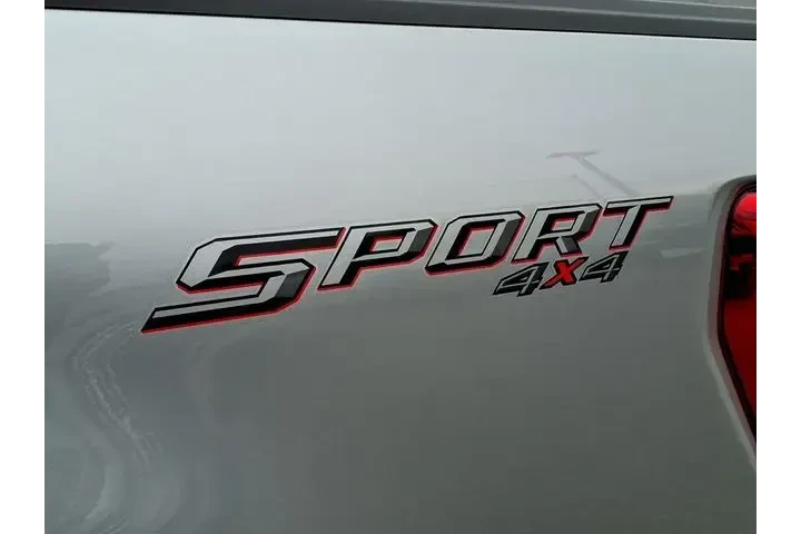 $39963 : Ford F-150 2023 4x4 Lariat 4 image 10