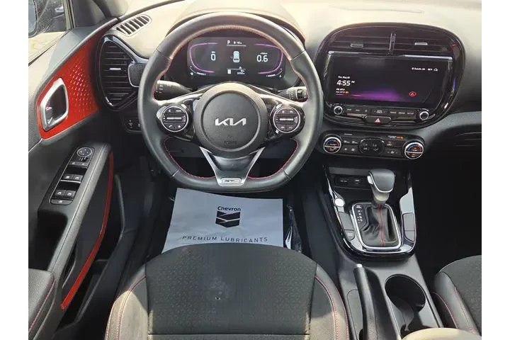 $21991 : Kia Soul 2024 GT-Line 4dr Cr image 10