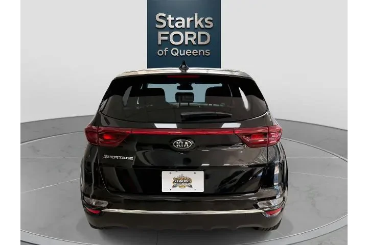 $17889 : Kia Sportage 2021 AWD LX 4dr image 2