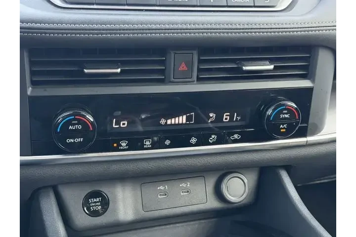 $21021 : Nissan Rogue 2025 SV 4dr Cro image 7