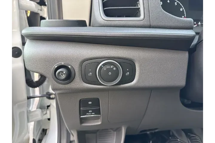 $40000 : Ford Transit 2021 250 3dr SW image 10