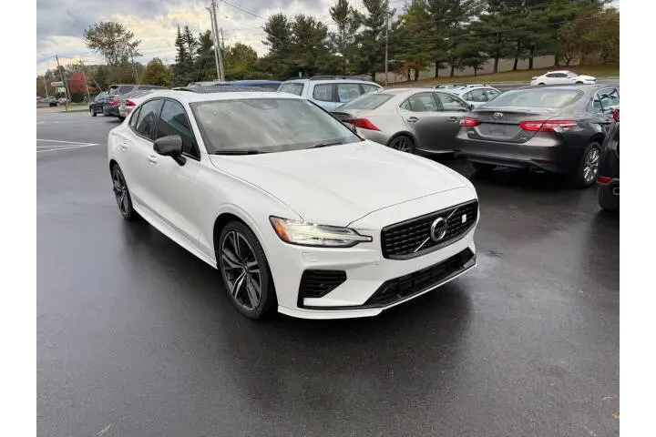 $31999 : 2022 S60 Recharge image 4