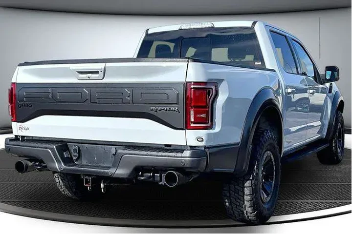 $29000 : Ford F-150 2017 4x4 Raptor 4 image 6
