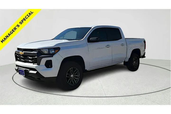$33427 : Chevrolet Colorado 2024 4x4 image 3