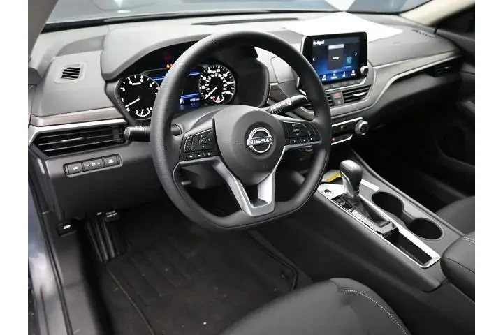 $21981 : Nissan Altima 2025 2.5 SV 4d image 7