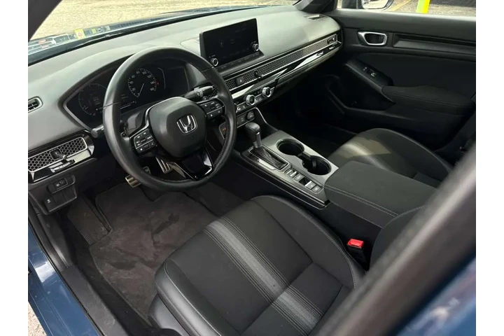 2025 Civic Sport image 6