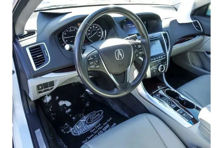 $24994 : Acura TLX 2017 V6 4dr Sedan image 8