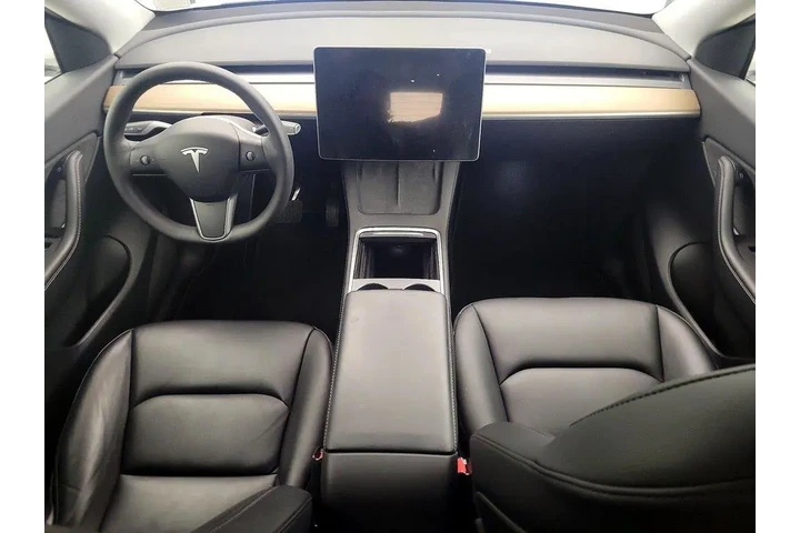 $29998 : Tesla Model Y 2021 AWD Long image 9
