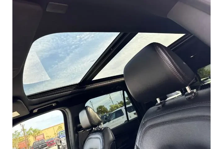 $32900 : Ford Expedition MAX 2021 4x4 image 8