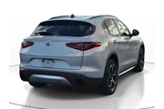 Alfa Romeo Stelvio 2022 AWD thumbnail