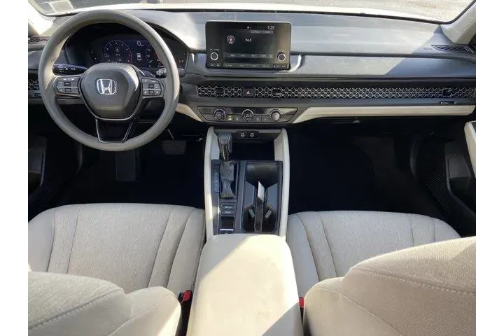 $22050 : Honda Accord 2024 LX 4dr Sed image 10