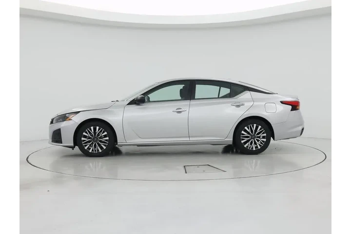 $19998 : Nissan Altima 2024 2.5 SV 4d image 3