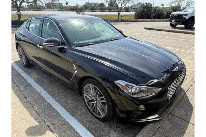 $22702 : Genesis G70 2020 AWD 2.0T 4d image 2