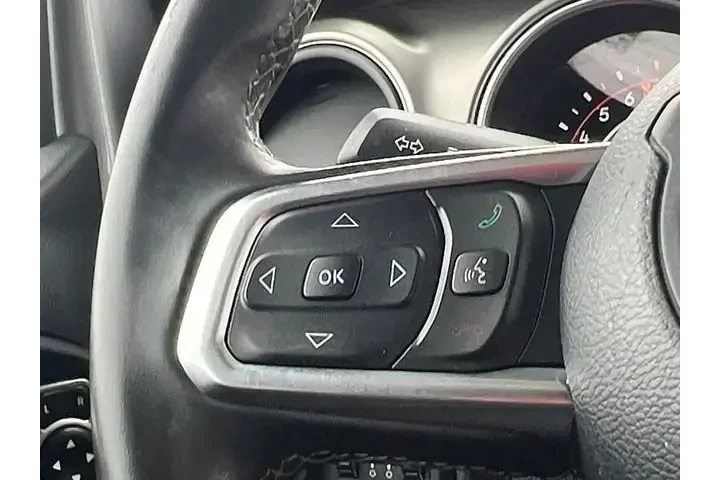 $26909 : Jeep Gladiator 2020 4x4 Spor image 10