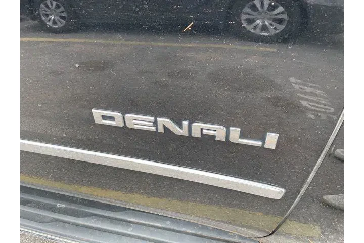 $20995 : GMC Yukon XL 2017 4x4 Denali image 6