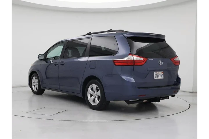 $24998 : Toyota Sienna 2016 LE 7-Pass image 2