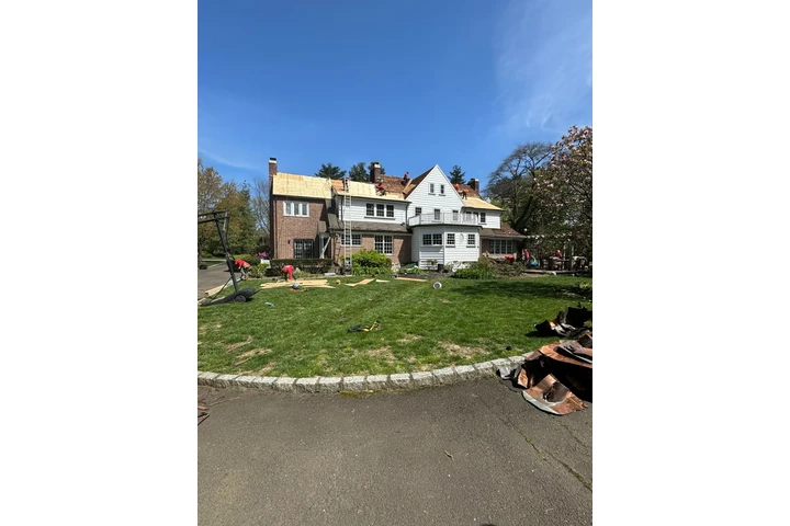 Mayancelas Jr Roofing LLC image 9