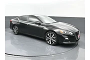 $21194 : Nissan Altima 2022 2.5 SR 4d thumbnail
