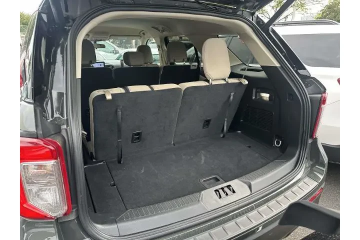 $35990 : Ford Explorer 2024 AWD XLT 4 image 8