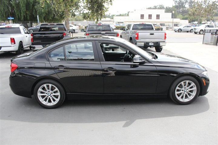 $16496 : 2017 BMW 3 Series image 8