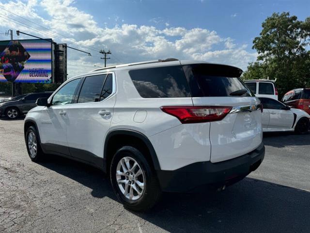 $14595 : 2018 Traverse LT Cloth image 8