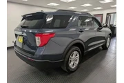 $26984 : Ford Explorer 2022 AWD XLT 4 thumbnail