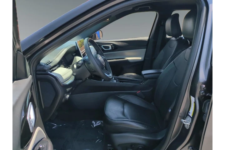 Jeep Compass 2023 image 9