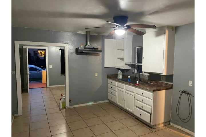 $1775 : AMPLIO DEPTO DE 1 RECAMARA image 4