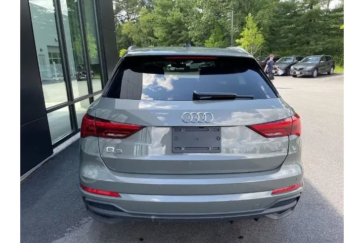 $28695 : Audi Q3 2024 AWD quattro S l image 7