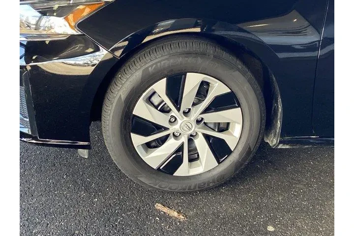 $19597 : Nissan Altima 2025 2.5 S 4dr image 9