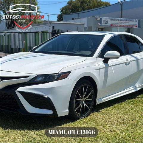 $19500 : Toyota Camry SE 2021 image 2