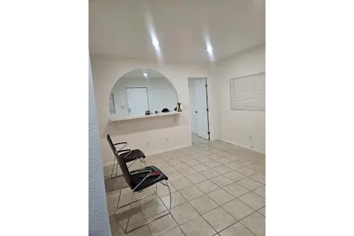 RENTA DE LOCAL EN LOS ÁNGELES image 1