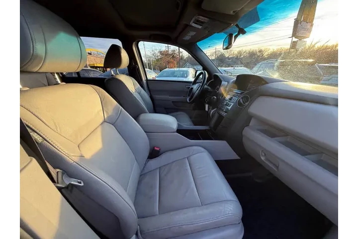 $12495 : 2015 Pilot EX-L image 10