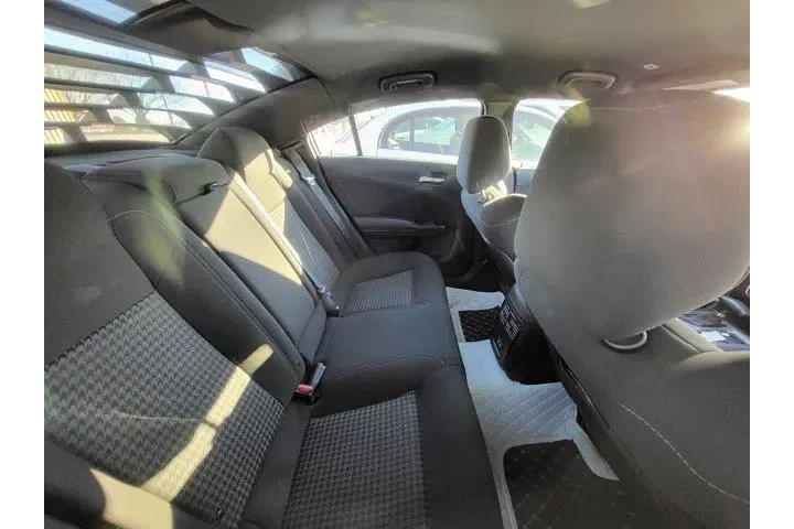 $27234 : Dodge Charger 2023 GT 4dr Se image 9