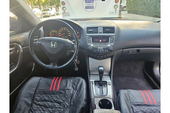 $2400 : Honda Accord 2006 image 5