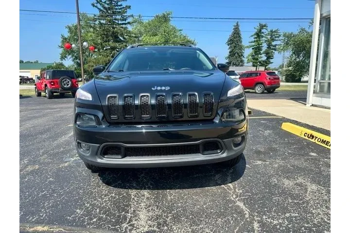 Jeep Cherokee 2017 4x4 Latit image 3