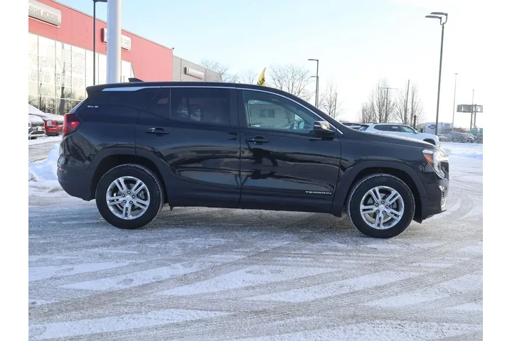 $20877 : GMC Terrain 2023 AWD SLE 4dr image 10