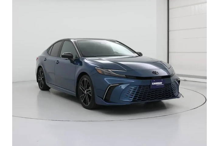 $33998 : Toyota Camry 2025 SE 4dr Sed image 1