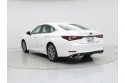 $32998 : Lexus ES 350 2019 Luxury 4dr thumbnail