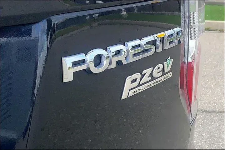 $12985 : Subaru Forester 2014 AWD 2.5 image 8