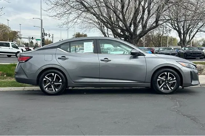 $19995 : Nissan Sentra 2024 SV 4dr Se image 8