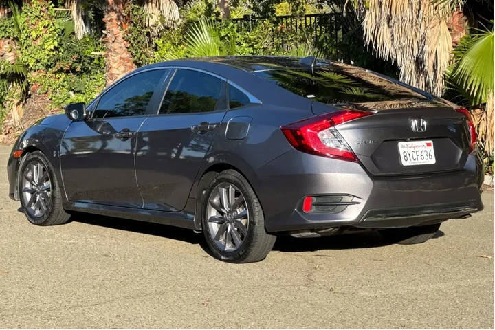 Honda Civic 2020 EX 4dr Seda image 5