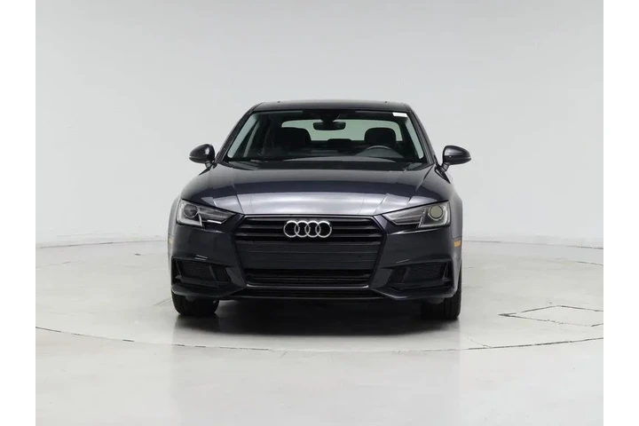 $18998 : Audi A4 2019 Titanium 40 TFS image 5
