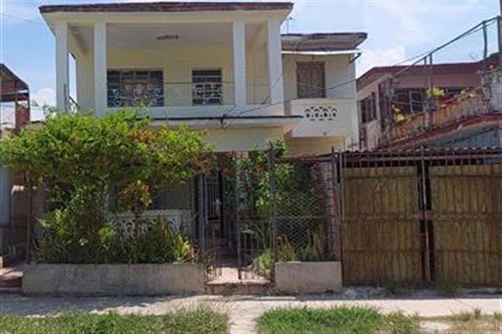 $65000 : Casa de 2 Plantas en Cuba image 2