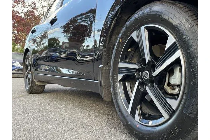 $17500 : Nissan Sentra 2024 SV 4dr Se image 9