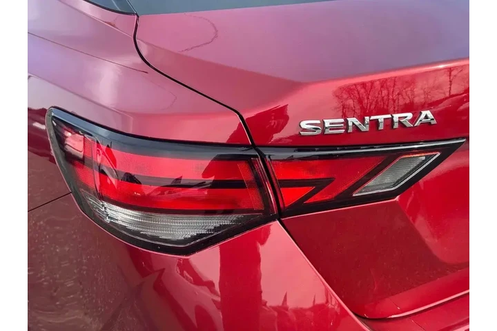 $18595 : Nissan Sentra 2025 SV 4dr Se image 9