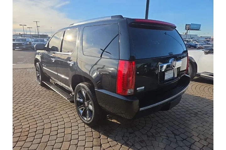 $16998 : 2011 Escalade Premium image 7
