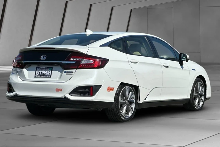 $19500 : Honda Clarity Plug-In Hybrid image 4