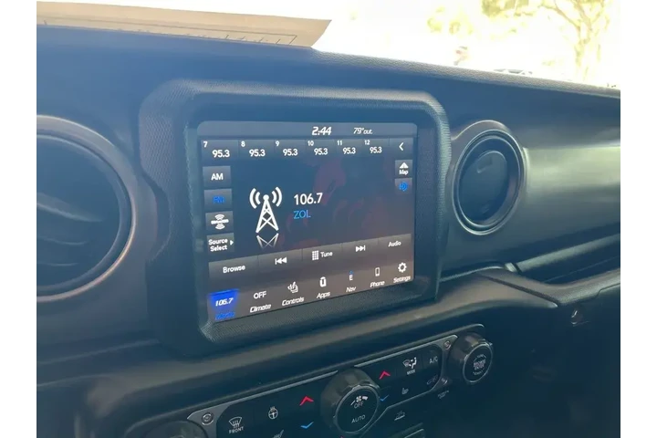 $26475 : Jeep Gladiator 2023 4x4 Spor image 7